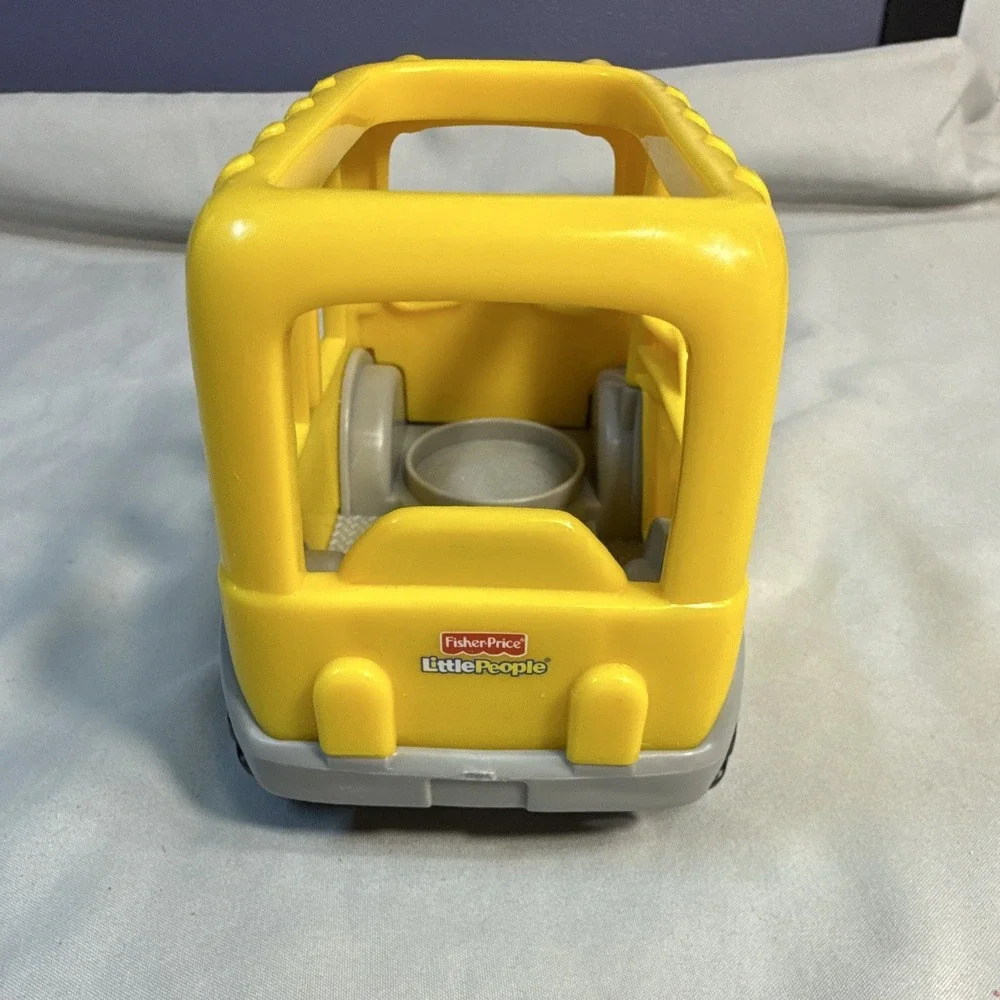 Fisher-Price Little People Yellow School Bus Vehicle B4817 2006 Vintage